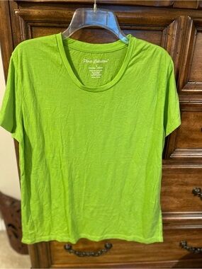 Pleats Collection Women's Short Sleeve Tee in Bright Green